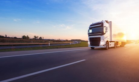 Dépanneur agrée pour camions poids lourds disponible 7j/7 à Saint-Priest